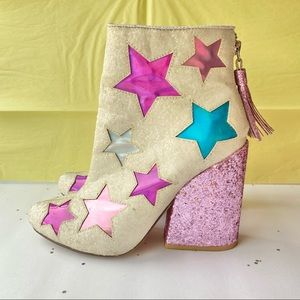 YRU Jem Star Boots-Size 8
